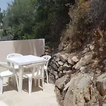 Domus Claudia בית נופש *